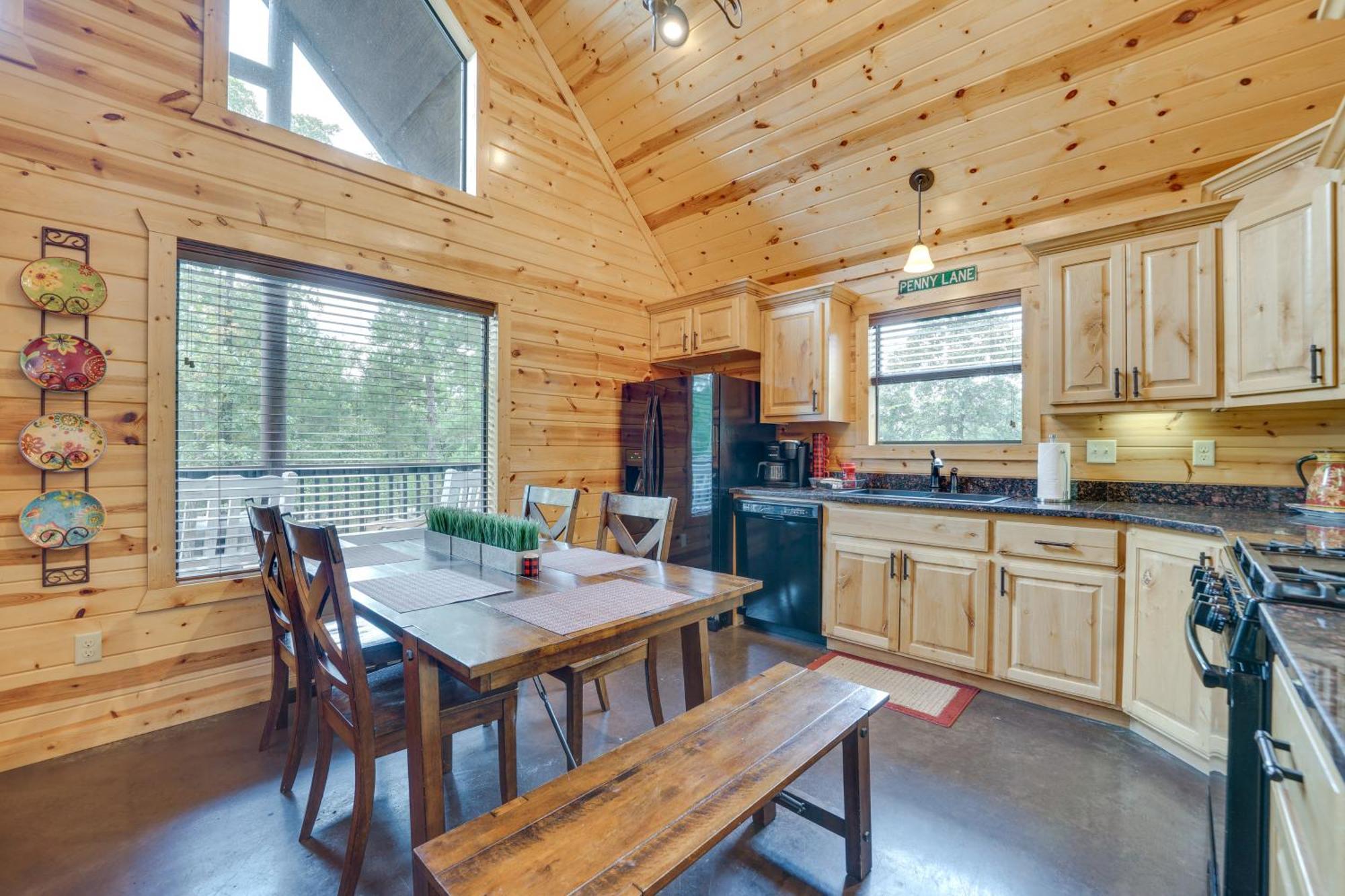 Penny Lane Lodge Broken Bow Cabin Less Than 6 Mi To Lake Eksteriør bilde
