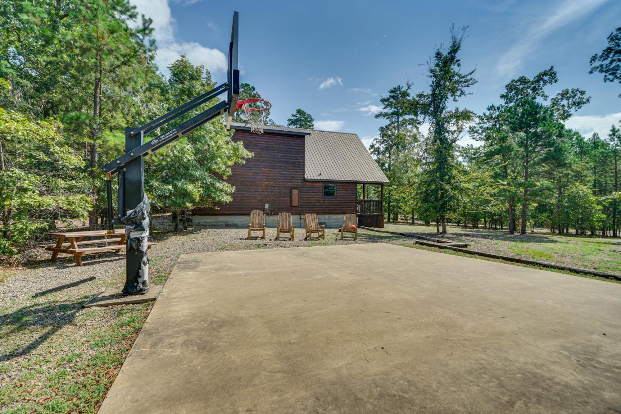 Penny Lane Lodge Broken Bow Cabin Less Than 6 Mi To Lake Eksteriør bilde