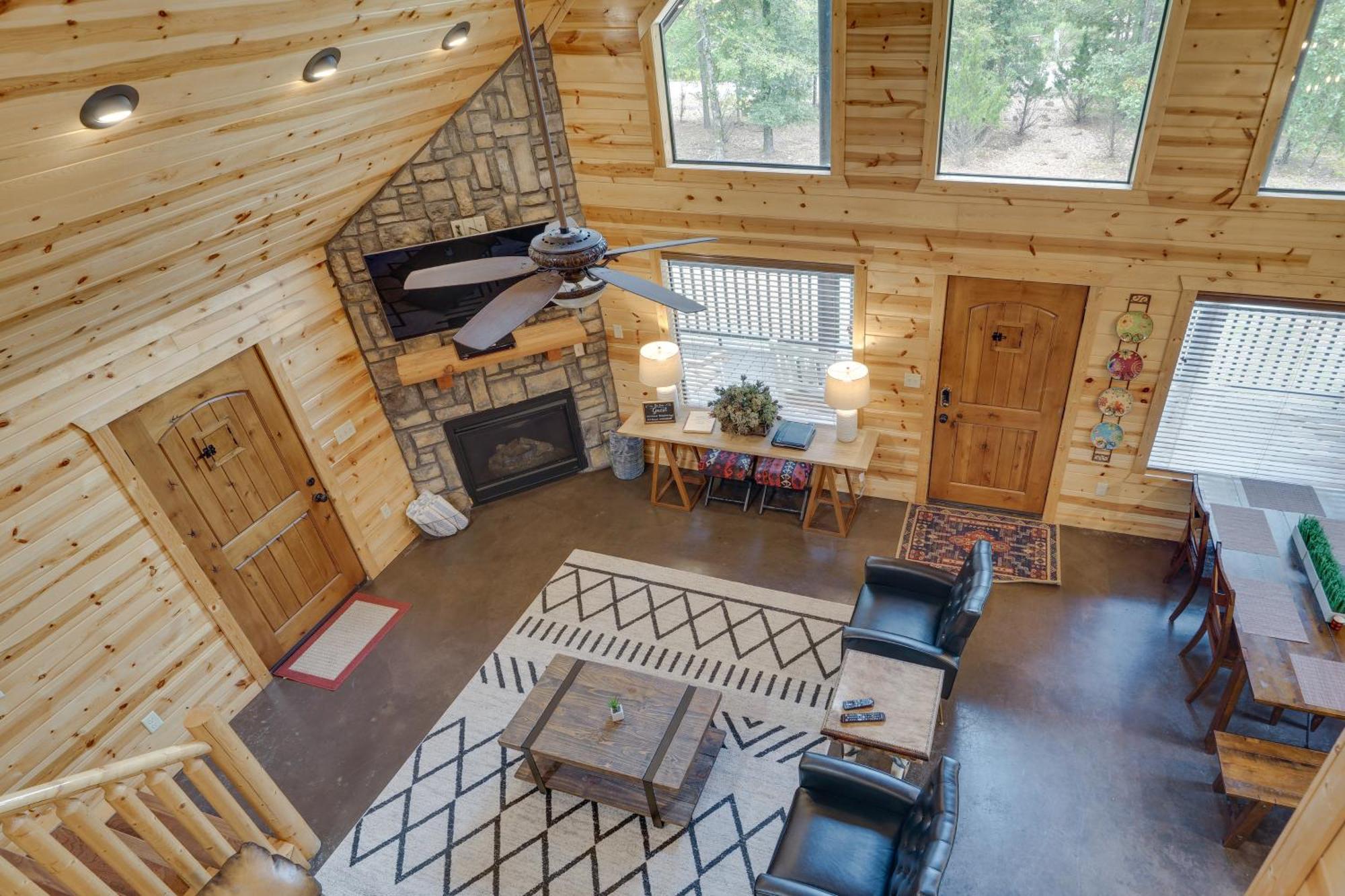Penny Lane Lodge Broken Bow Cabin Less Than 6 Mi To Lake Eksteriør bilde