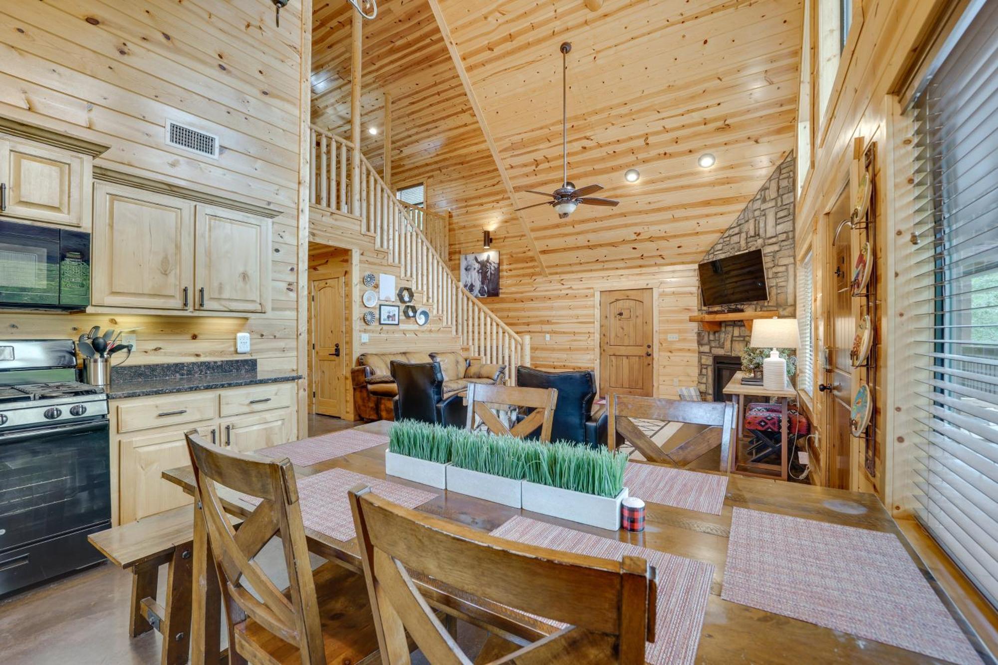 Penny Lane Lodge Broken Bow Cabin Less Than 6 Mi To Lake Eksteriør bilde